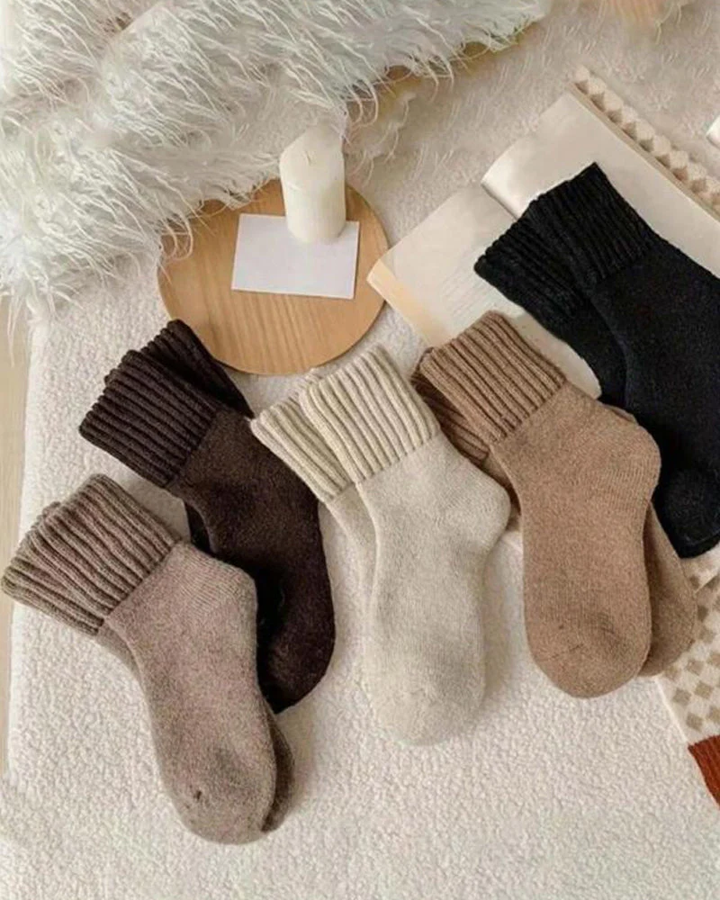 Cozy Ribbed Fleece Lined Crew Socks - Image 4