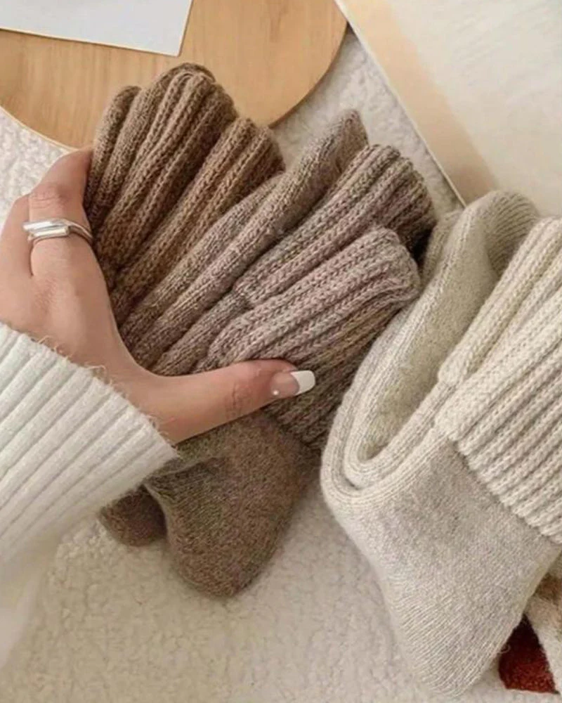 Cozy Ribbed Fleece Lined Crew Socks - Image 9