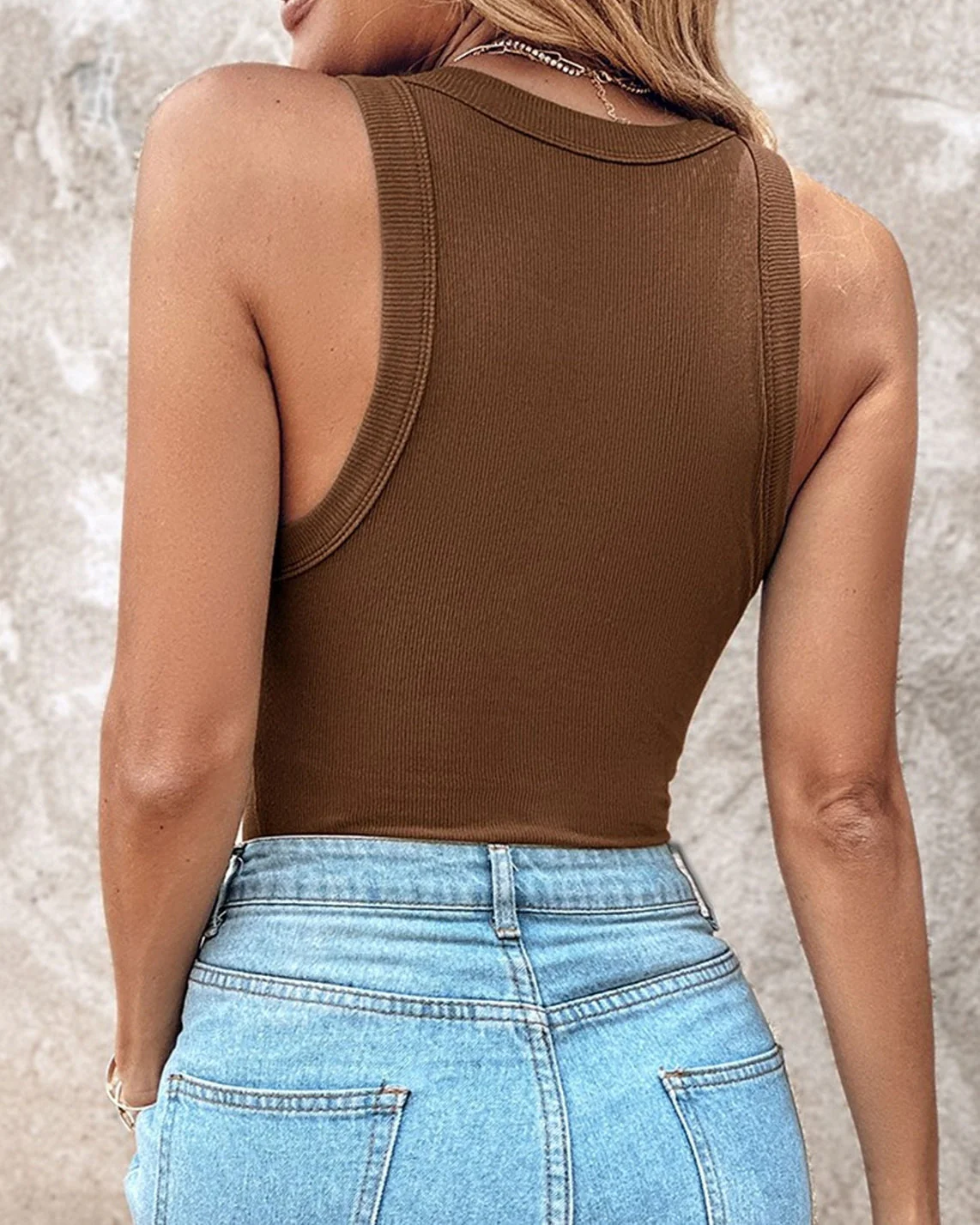Your Favourite No-Bra All Style Tank Top - Image 10